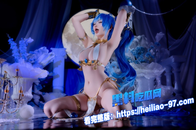 推特网红ZinieQ37