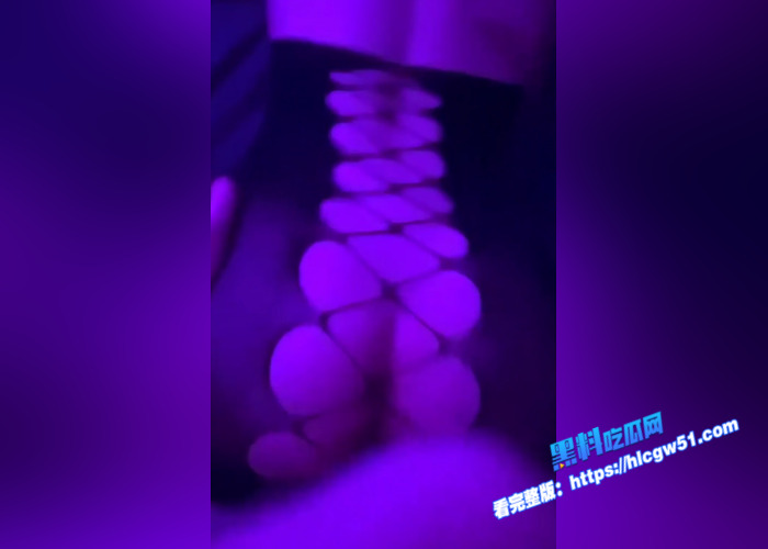 抖音网红 明日花绮伦 定制视频曝光 高冷女神私下反差极大 如同母狗一般 只渴望肉棒来进入身体4