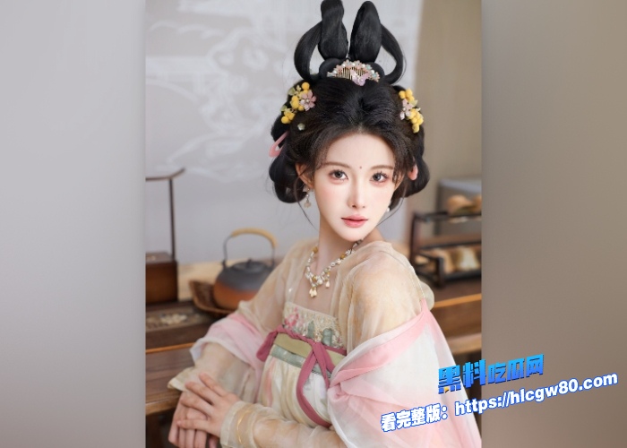 秀人网绝美模特梨霜儿高价双女作品流出KTV里陪金主大哥3P白虎嫩穴极品美乳超清展示羡慕大哥的一天 图5