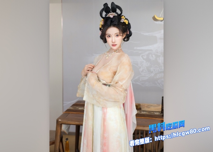 秀人网绝美模特梨霜儿高价双女作品流出KTV里陪金主大哥3P白虎嫩穴极品美乳超清展示羡慕大哥的一天 图6