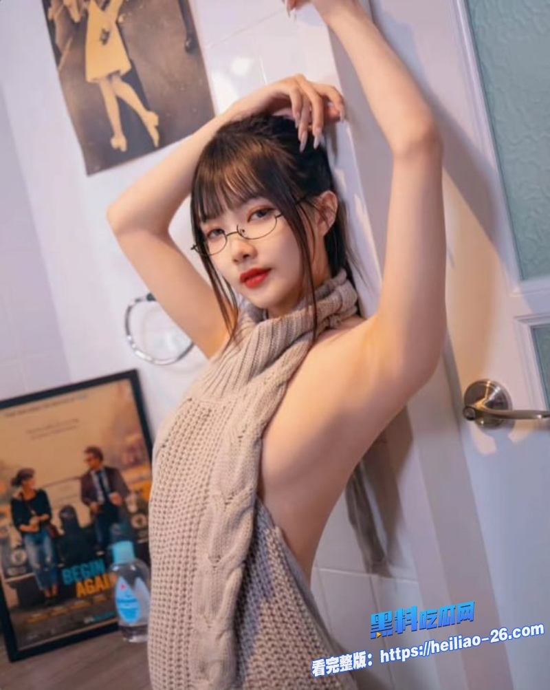 神鲍猫系少女敏綺MIKI羞耻调教视频流出捆绑狗链震动棒固定跪床撕胶布各种刺激骚穴 8 神鲍猫系少女敏綺MIKI羞耻调教视频流出捆绑狗链震动棒固定跪床撕胶布各种刺激骚穴 8