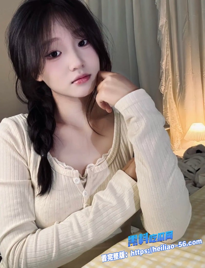 8岁萝莉三姐妹直播大秀超嫩人设逼受罪嫩穴被操到红肿2