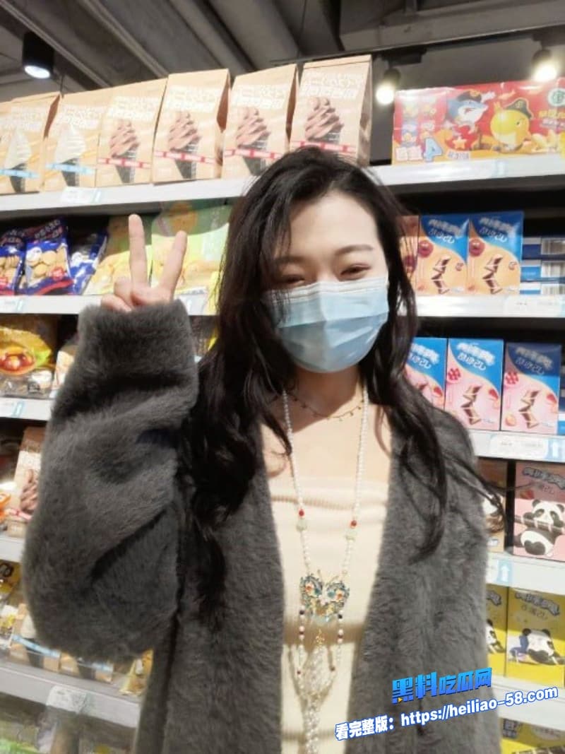 长沙科技大学夏婷婷私密视频曝光高颜值文静女神被渣男调教的秒变发情母狗2