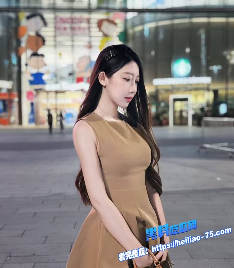 海角母子乱伦老爸刚操完睡着我和骚妈接着乱伦操逼全程又骚又刺激1