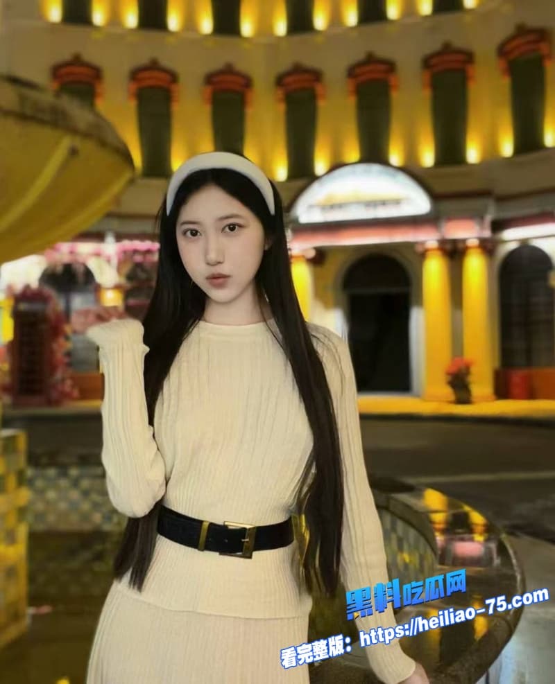 海角母子乱伦老爸刚操完睡着我和骚妈接着乱伦操逼全程又骚又刺激2
