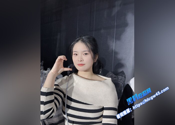 推特高颜值少妇 淫荡反差骚母狗 与男友做爱视频流出 小穴被肉棒爆插 淫叫不断4 推特高颜值少妇 淫荡反差骚母狗 与男友做爱视频流出 小穴被肉棒爆插 淫叫不断4