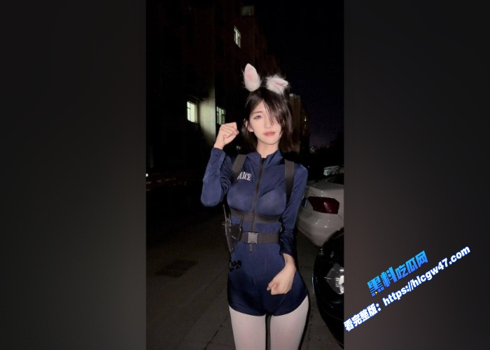韩国极品反差美少女土豪定制私人视频流出高颜值大长腿母狗性感连体丝袜无内自拍 图7WH700x500px