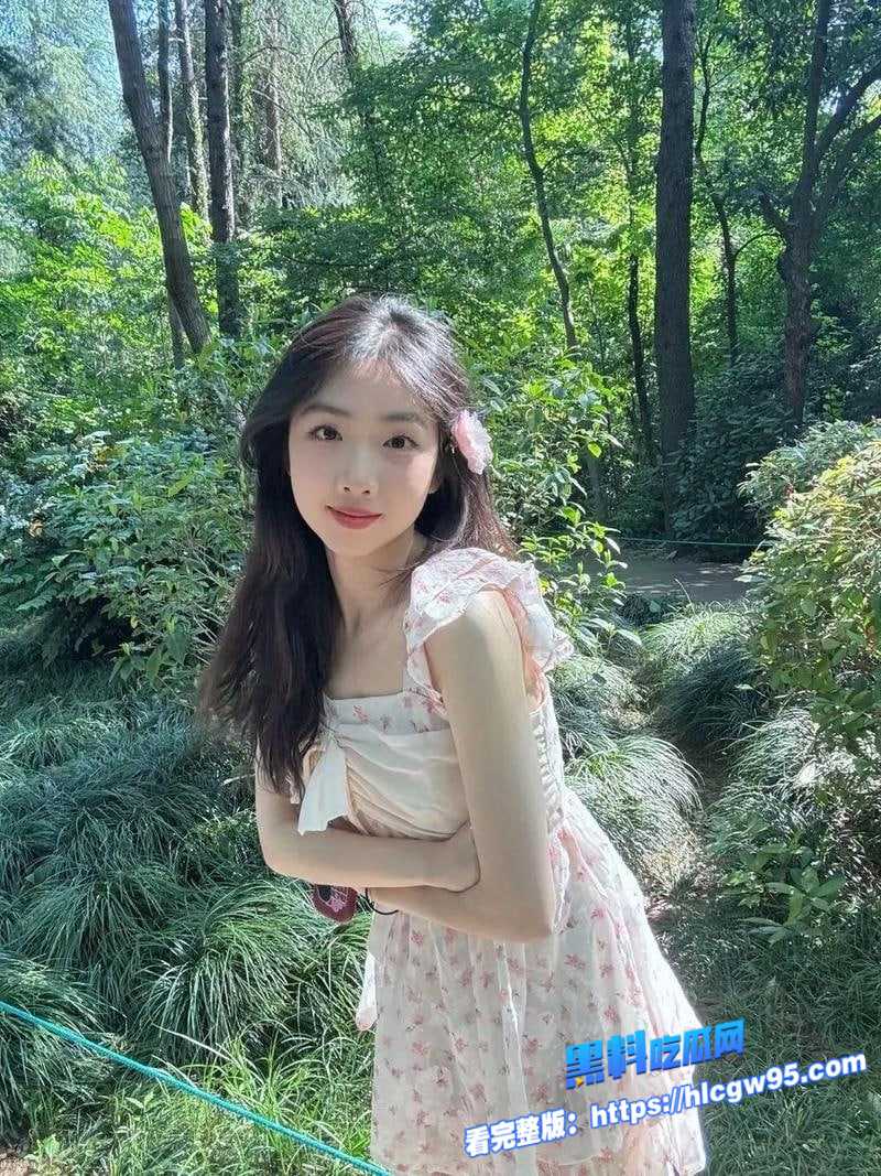 清纯反差校花嫩妹辞宝高颜值jk少女福利姬2