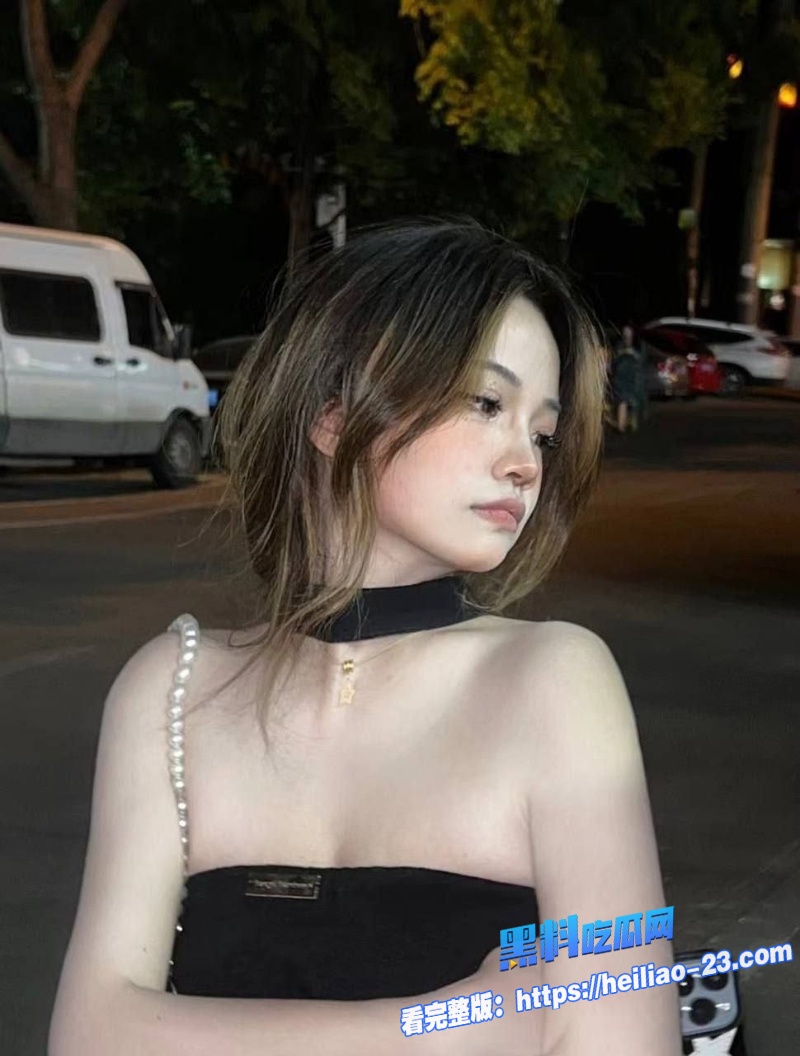 超级巨乳萝莉少女与富二代男友酒店甜蜜约炮从亲吻到私密缠绵2