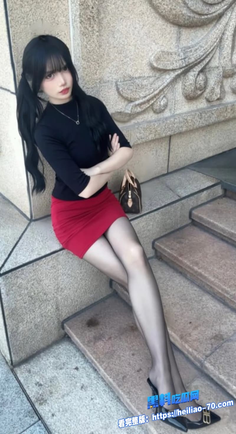 姐姐穿女警制服勾引亲弟弟乱伦制服诱惑下疯狂内射太刺激了6
