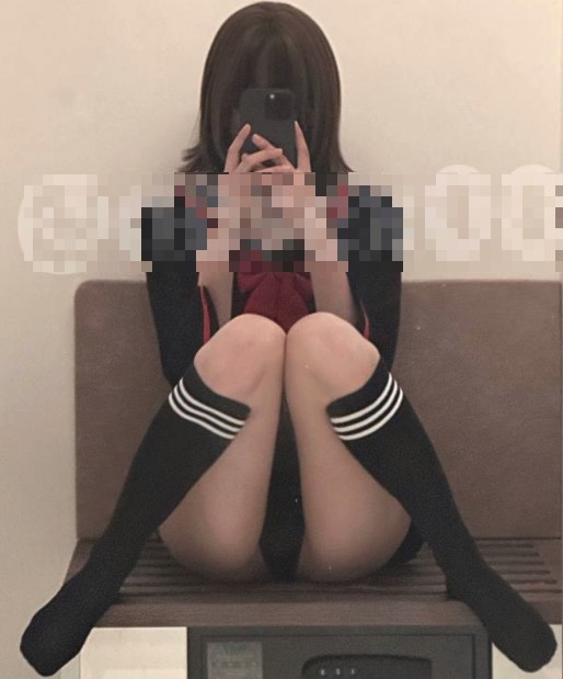 反差婊小鱼饭馆