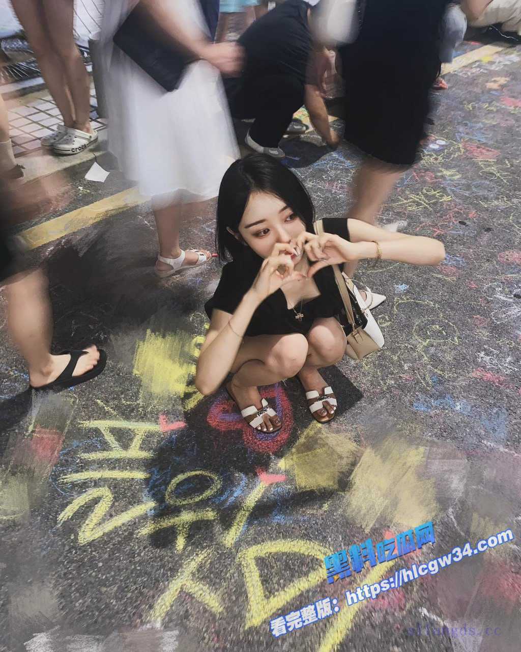 韩国女团的极品尤物 曾伊 裸舞点燃全场 丁字裤性感曲线 自慰福利视频曝光 10 韩国女团的极品尤物 曾伊 裸舞点燃全场 丁字裤性感曲线 自慰福利视频曝光 10