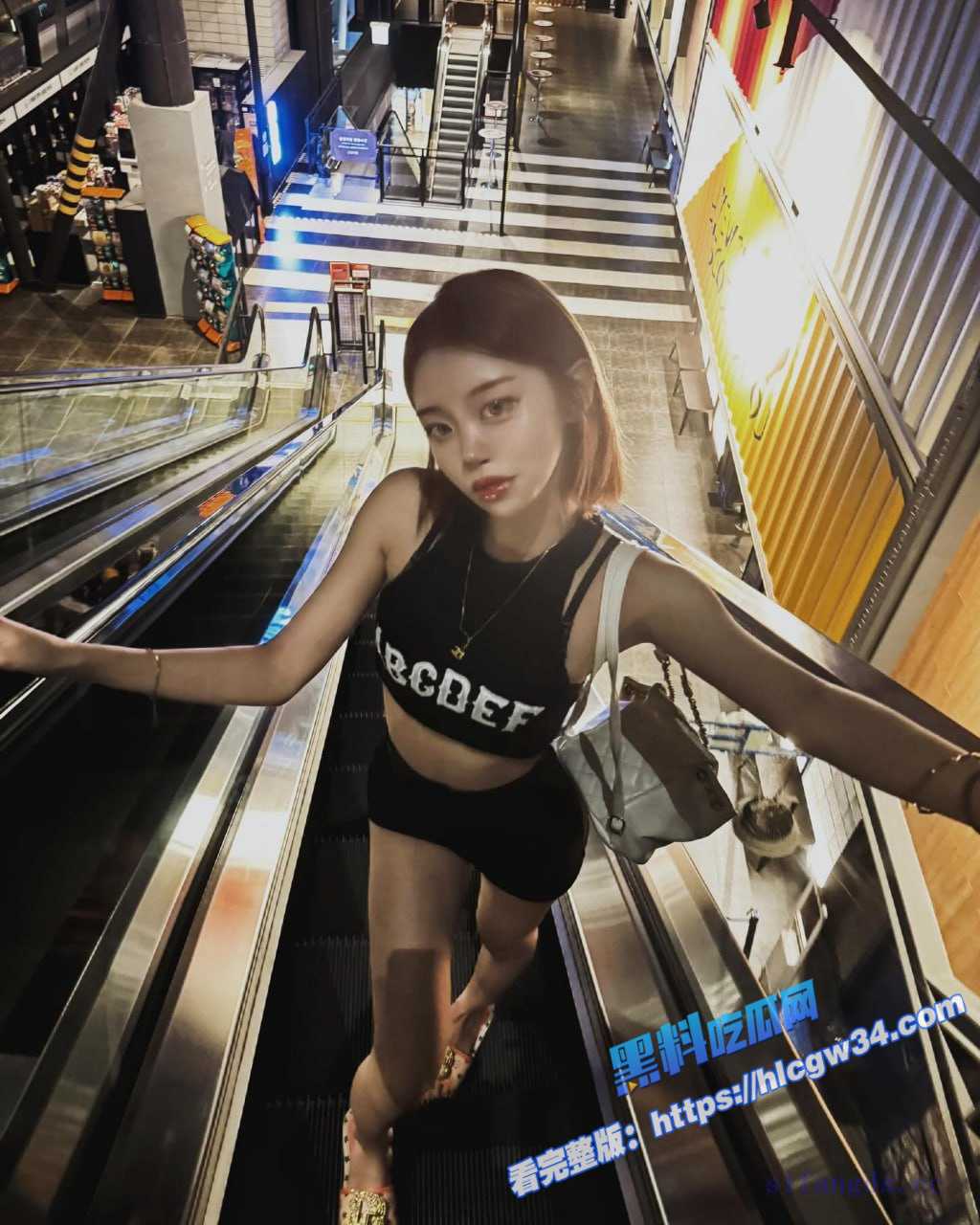 韩国女团的极品尤物 曾伊 裸舞点燃全场 丁字裤性感曲线 自慰福利视频曝光 22 韩国女团的极品尤物 曾伊 裸舞点燃全场 丁字裤性感曲线 自慰福利视频曝光 22