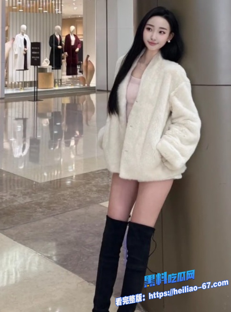 极品丝袜御姐少妇饥渴扭屁股求操黑丝玉足挑逗猛男直接吞屌5 极品丝袜御姐少妇饥渴扭屁股求操黑丝玉足挑逗猛男直接吞屌5