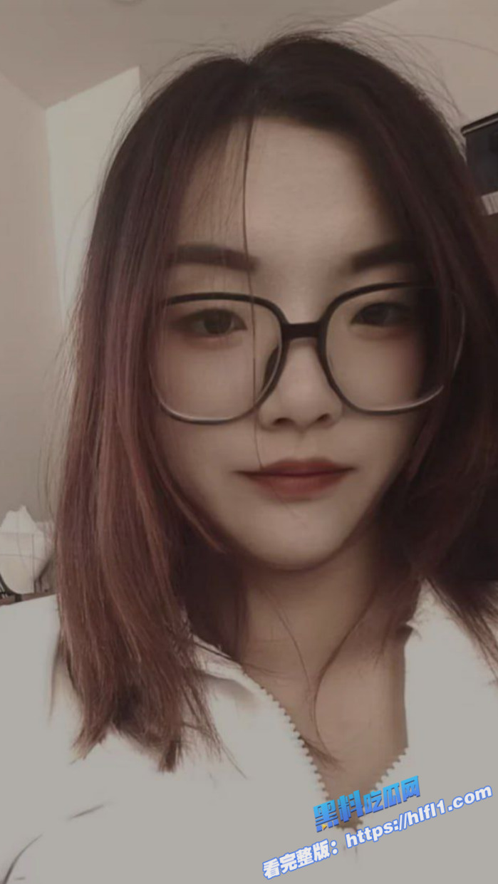 瓜友投稿 浙江杭州的同事顾灿灿主动约炮 人前女神背后骚母狗3