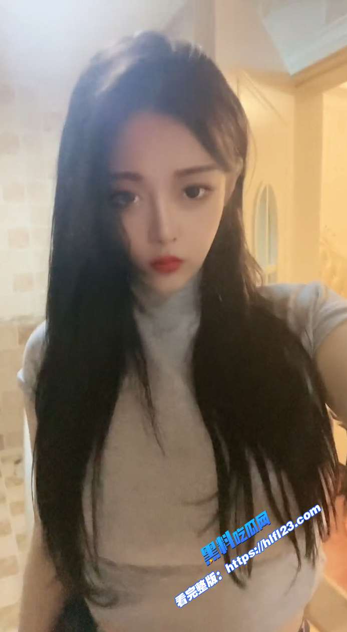 抖音颜值女神 蜜桃 高价定制露脸自慰洗澡福利 明明可以靠颜值吃饭却出卖色相！ 图3