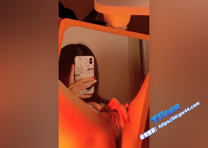 黑料PK同样是萝莉少女天花板小屁大王VS真真u你最中意谁的身材和颜值呢还更喜欢粉嫩的小穴 图 19WH700x500px