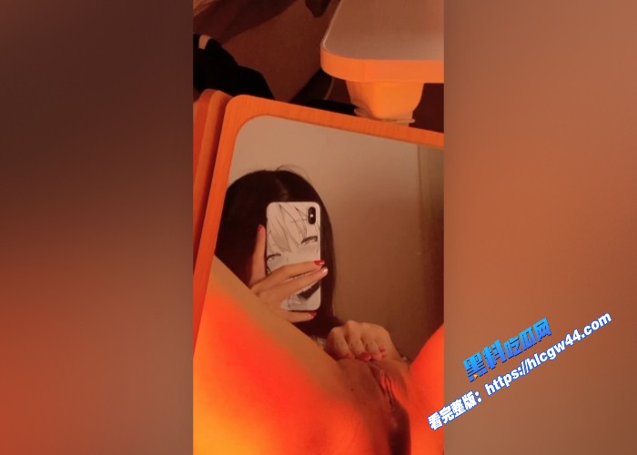 黑料PK同样是萝莉少女天花板小屁大王VS真真u你最中意谁的身材和颜值呢还更喜欢粉嫩的小穴 图 20WH700x500px