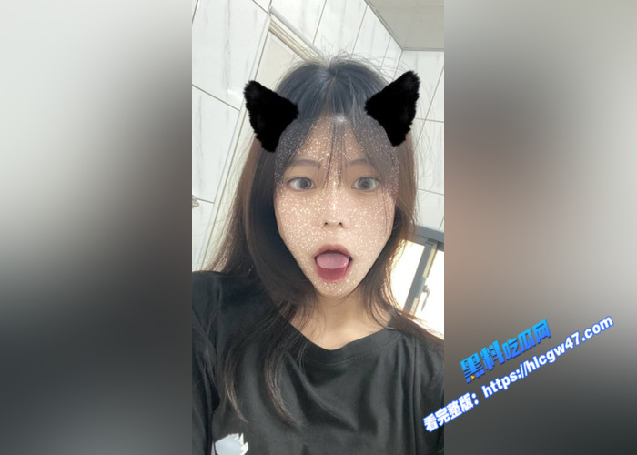 高颜值在校大三学生 母狗蹲吐舌翻白眼 抠穴自慰释放自己 反差感十足3