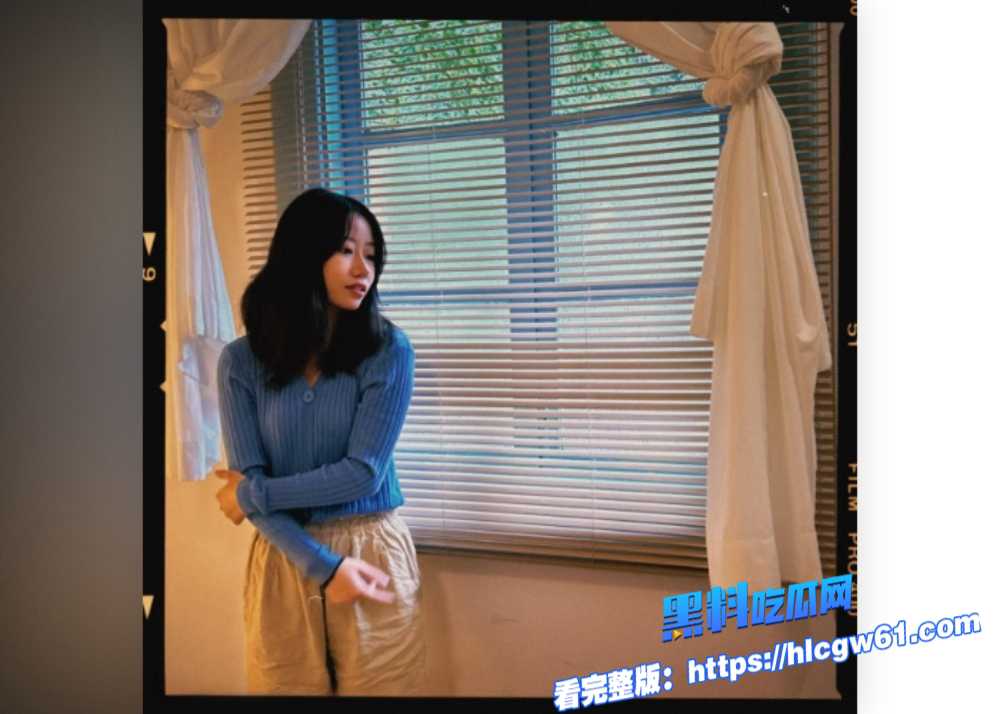高颜值眼镜娘学妹被金主包养内射啪啪不雅视频曝光看着清纯实际在床上骚的很 4