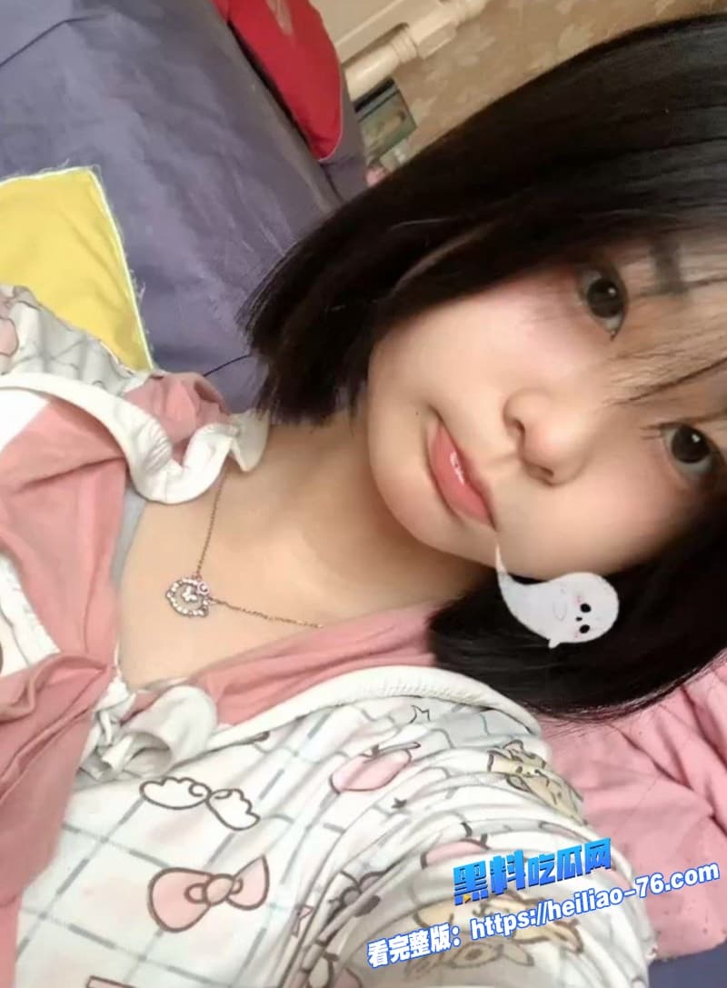 纯真爱丽丝萝莉乌萌萌反差扣逼视频流出裙下疯狂喷水反差感直接拉满3