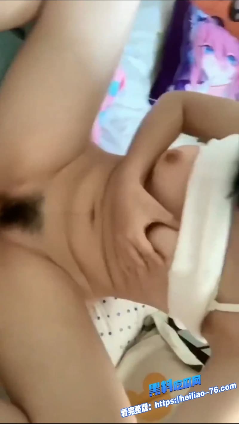 纯真爱丽丝萝莉乌萌萌反差扣逼视频流出裙下疯狂喷水反差感直接拉满15