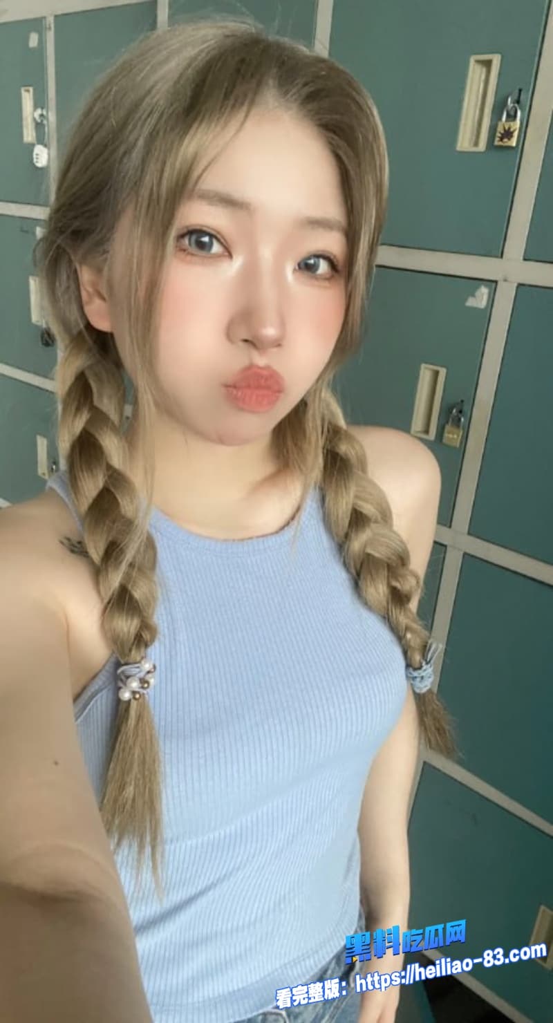 骚浪精神小妹戴面具后入爆操翘臀奶子甩飞上位狂扭诱惑狼友直播2