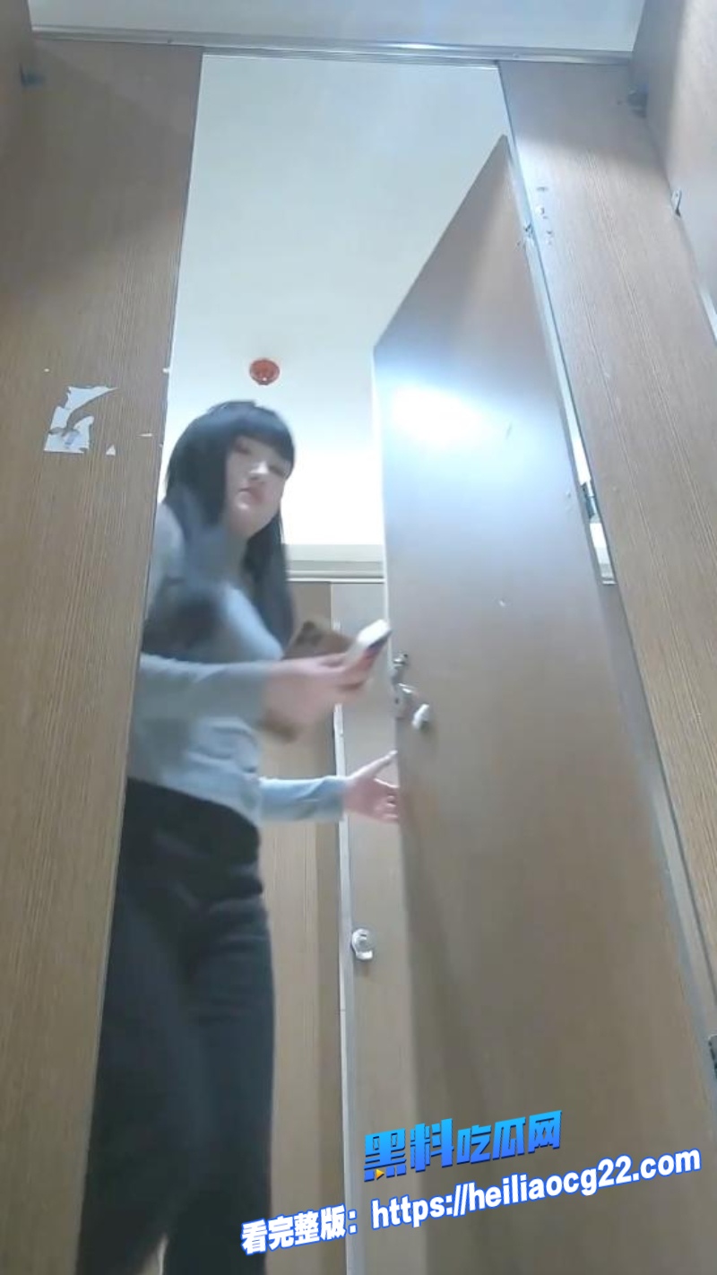 KTV女厕偷拍2