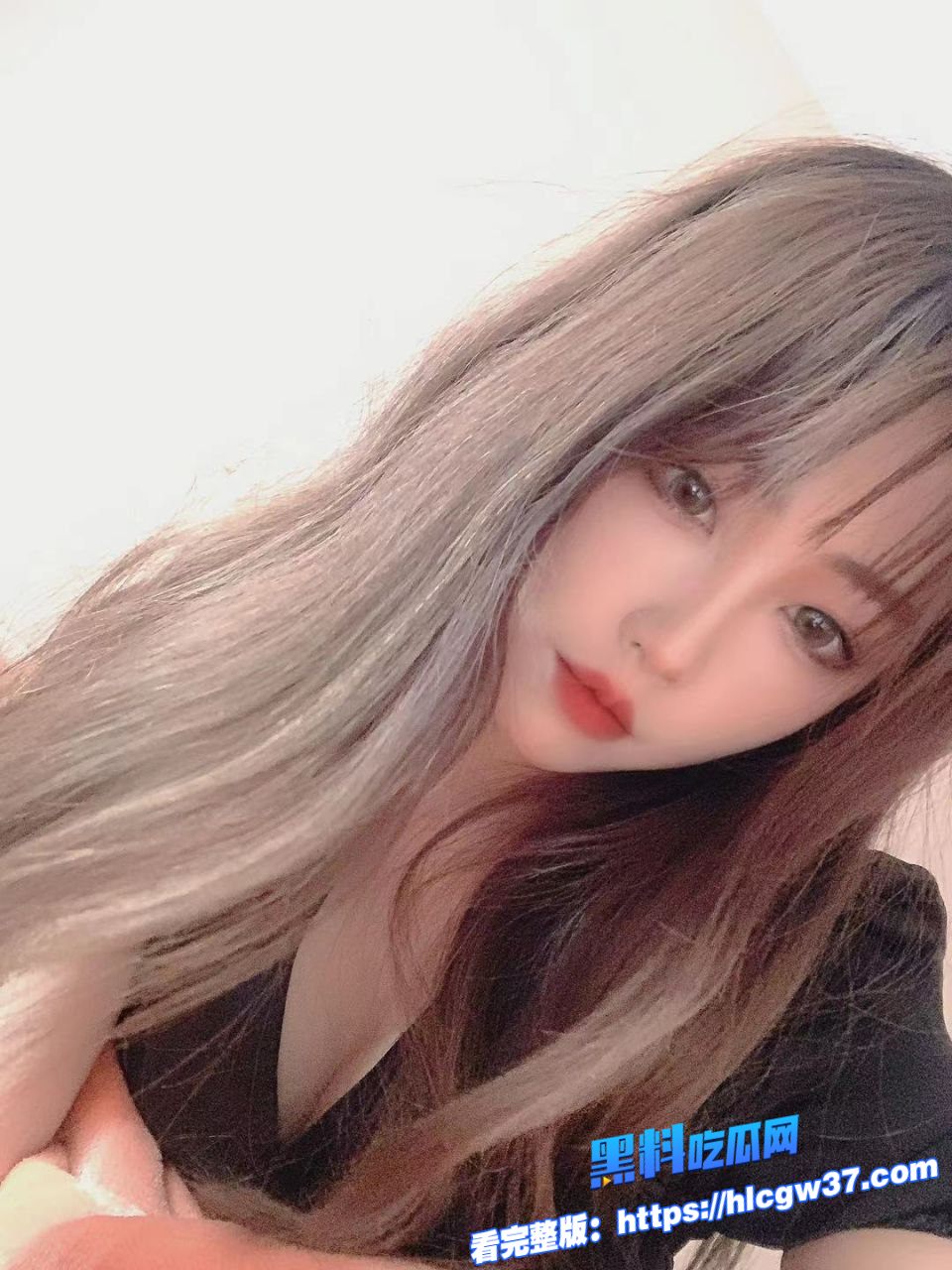 高颜值清纯少女重金定制角色扮演自拍视频一对一裸聊自慰视频流出掰穴漏逼还还是粉粉的 2