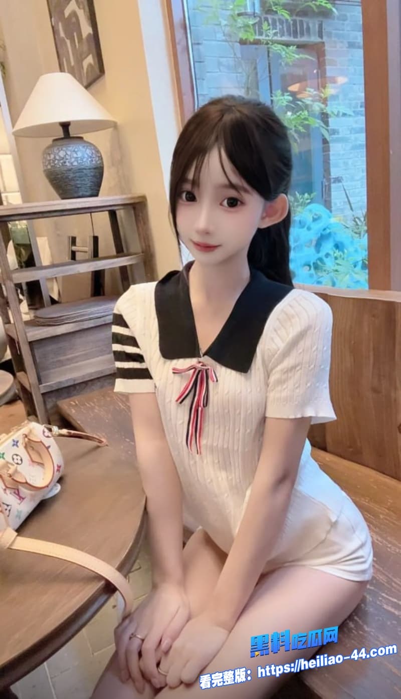极品清纯学妹约炮视频流出口交舔逼骑乘榨精样样精通最后被喷射满脸浓精5 极品清纯学妹约炮视频流出口交舔逼骑乘榨精样样精通最后被喷射满脸浓精5