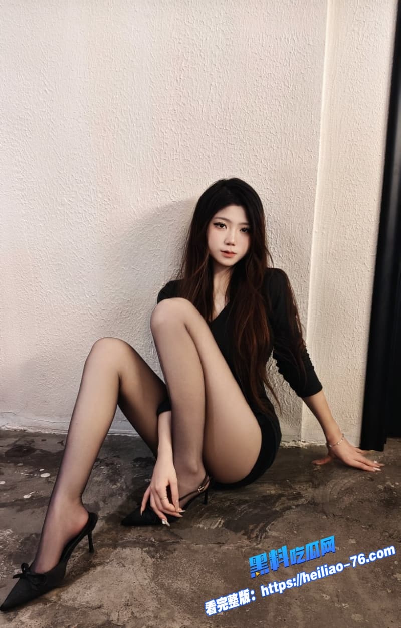 海角乱伦儿子写作业时妈妈钻桌底含鸡巴后倒车入库直接坐上去湿润阴道套弄满足需求 10 海角乱伦儿子写作业时妈妈钻桌底含鸡巴后倒车入库直接坐上去湿润阴道套弄满足需求 10