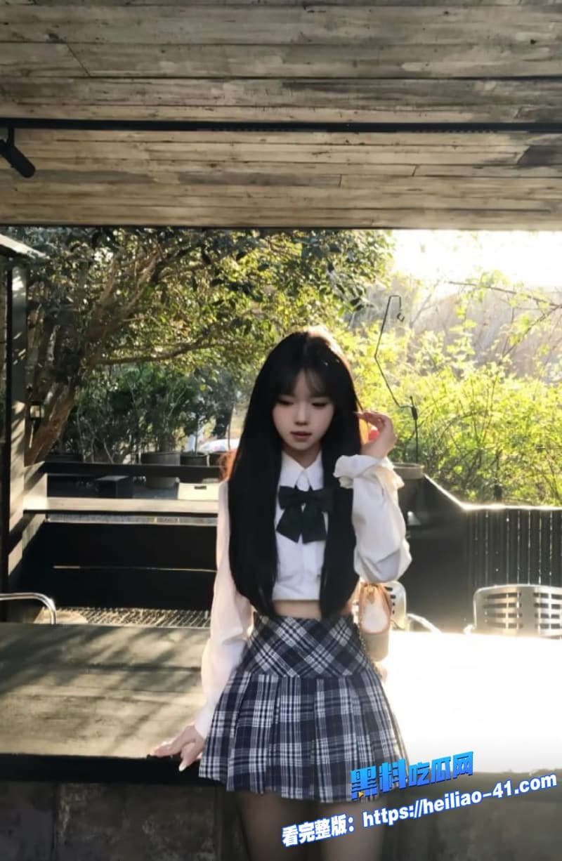 地道腼腆素人妹子第一次上镜全程传教士害羞到逼水不够硬要涂润滑液才能猛操超反差6 地道腼腆素人妹子第一次上镜全程传教士害羞到逼水不够硬要涂润滑液才能猛操超反差6