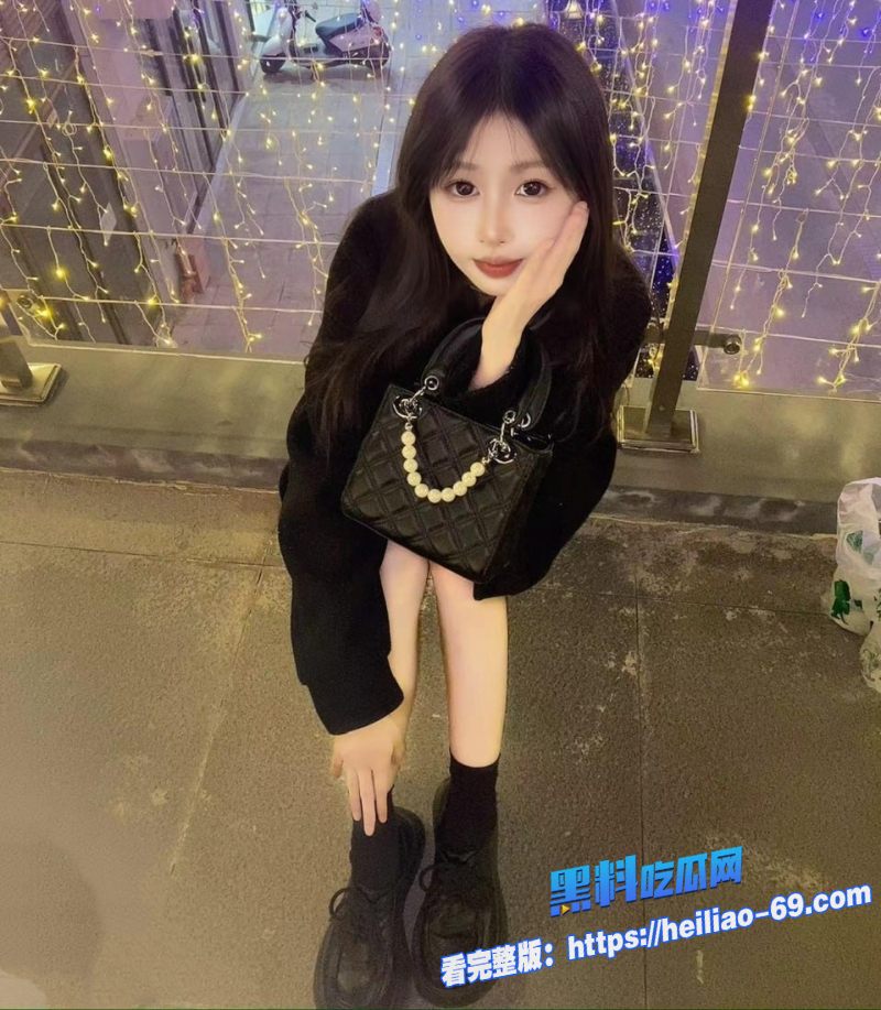 海角乱伦极品黑丝骚女儿勾引爸爸猛干嫩穴最后狂射满大奶子0 海角乱伦极品黑丝骚女儿勾引爸爸猛干嫩穴最后狂射满大奶子0