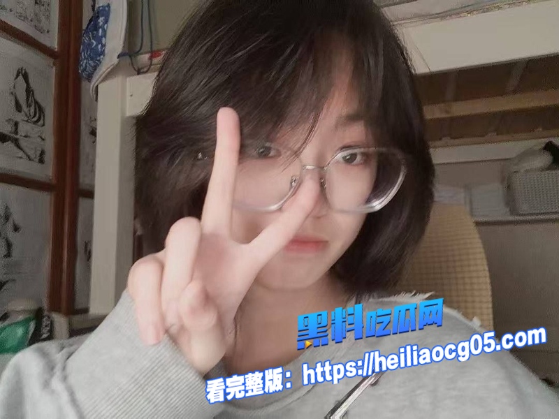 重庆财经学院李佳怡4