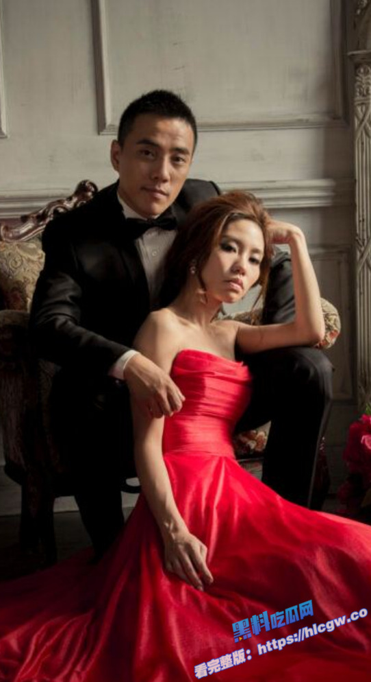 香港淫妻 已婚夫妻寻刺激 招人操妻子自己拍摄玩 那些年玩过的3P联谊图4