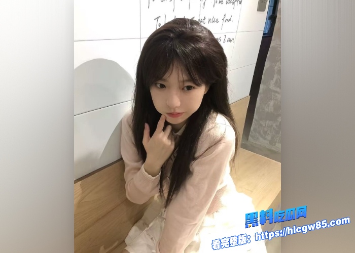 三个极品身材颜值女大学生欠网贷没钱还款只能卖身排队等着被大哥操多人淫乱视频爆出 7