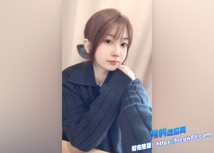 高颜值极品身材女主播 露脸直播视频流出，情趣内衣露奶激情裸舞扭臀，让人彻底沦陷瞬间点燃欲火！ 5
