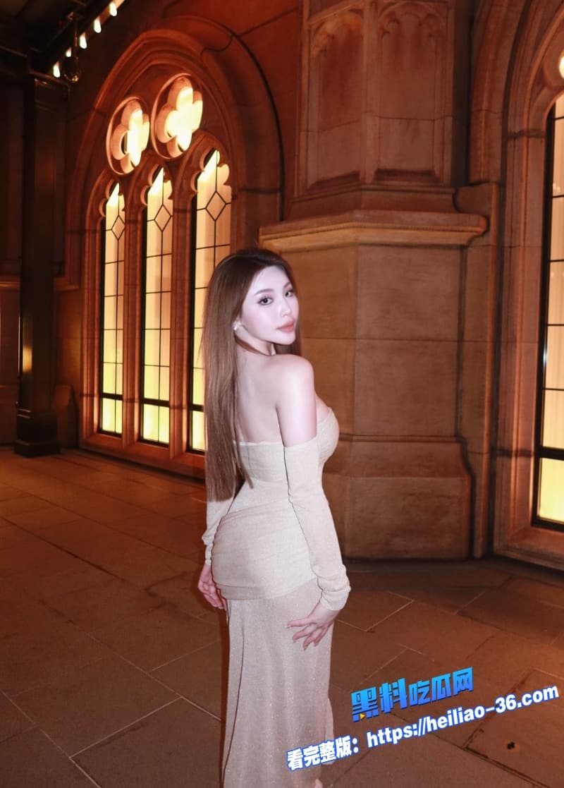 极品巨乳台湾网黄Kitty乳夹铃铛被调教视频流出高颜值女神被主人粗暴口交彻底沦为听话母狗2 极品巨乳台湾网黄Kitty乳夹铃铛被调教视频流出高颜值女神被主人粗暴口交彻底沦为听话母狗2