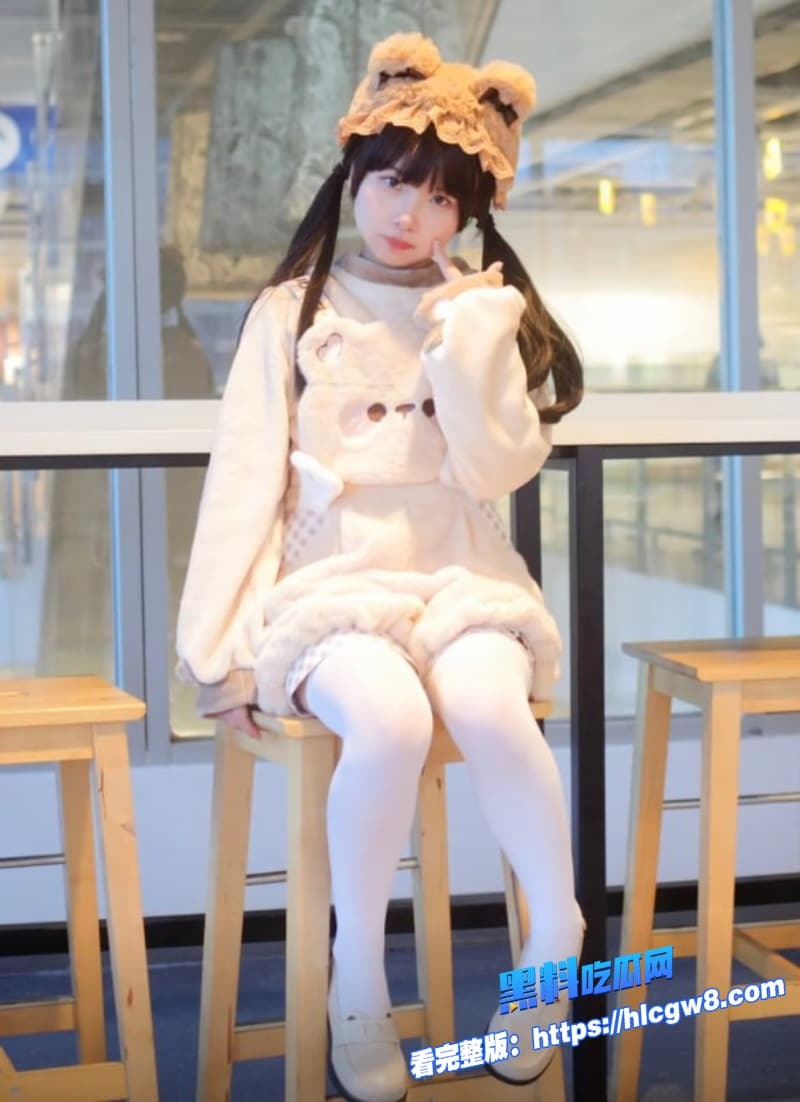 双马尾清纯少女变母狗先深喉鸡巴再后入肛交插完嘴直捅屁眼高潮喷水禁忌反差太犯规2 双马尾清纯少女变母狗先深喉鸡巴再后入肛交插完嘴直捅屁眼高潮喷水禁忌反差太犯规2