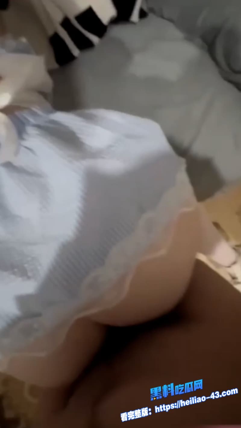 瓜友投稿山西太原刘紫怡自拍视频外泄出租屋内身穿制服被操的白浆直流9
