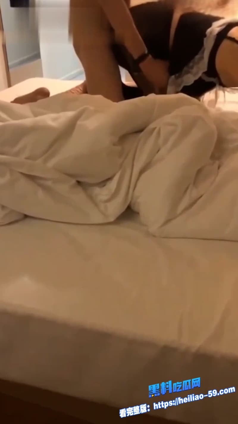 广东高颜值反差母狗杨丽被金主包养调教视频疯传翘臀高撅无套猛干到浪叫喷水10 广东高颜值反差母狗杨丽被金主包养调教视频疯传翘臀高撅无套猛干到浪叫喷水10