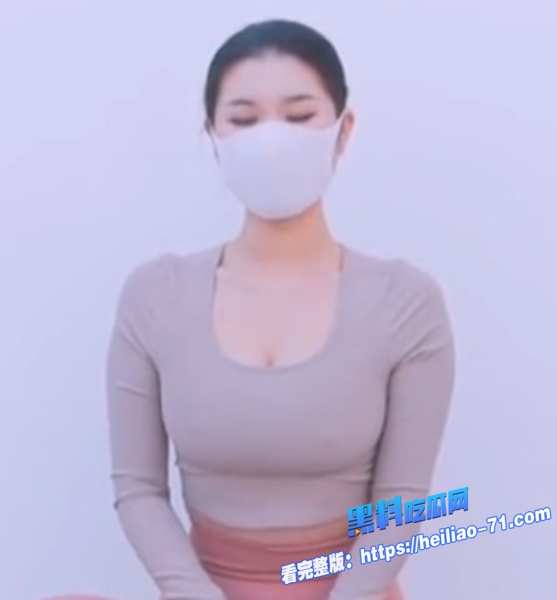 瑜伽裤女神寸止挑战榨精视频跟着她骑乘假屌猛撸到喷水射爆1 瑜伽裤女神寸止挑战榨精视频跟着她骑乘假屌猛撸到喷水射爆1