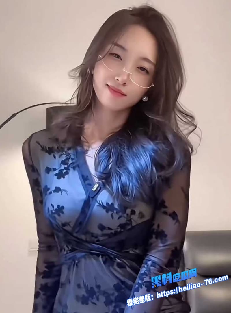 抖音网红九儿是淘淘妈彻底玩脱全裸露脸被奶狗后入狂操爆乳狂甩骚叫连连太上头了3 抖音网红九儿是淘淘妈彻底玩脱全裸露脸被奶狗后入狂操爆乳狂甩骚叫连连太上头了3