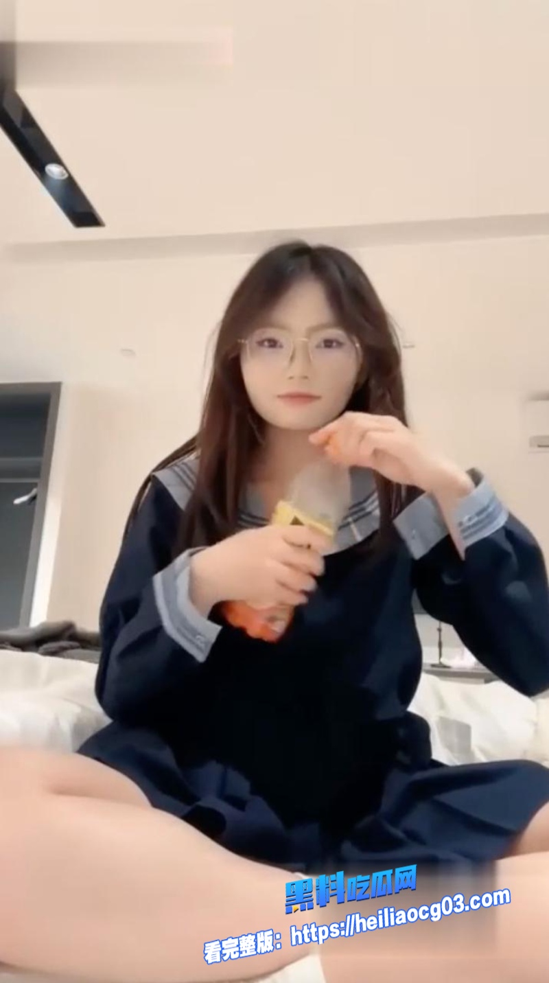 网黄困困兔酒店私密视频曝光4