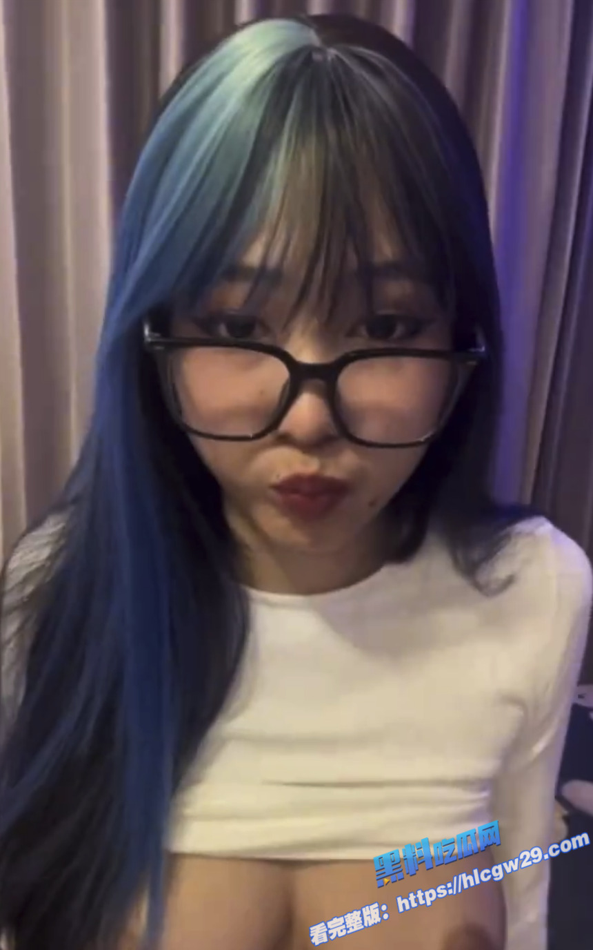推特极品反差小母狗 江江 身上全是符文 这不得好好得爆操她!2 推特极品反差小母狗 江江 身上全是符文 这不得好好得爆操她!2