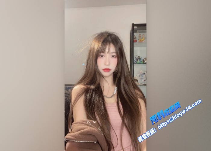 抖音颜值主播宥子定制道具自慰风骚气质身材高挑自拍大量流出自慰白虎蜜穴诱惑力十足 图2WH700x500px