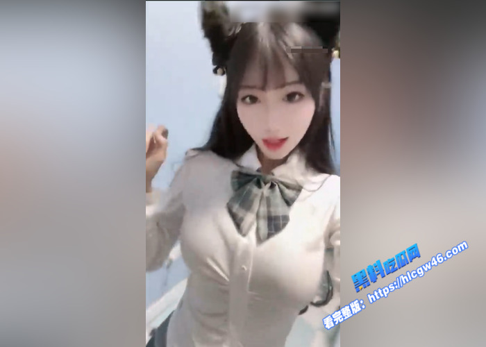 抖音擦边网红 奶瑶妹妹 会员群大尺度资源曝光！喜欢清纯巨乳的可以进来看看了摇4
