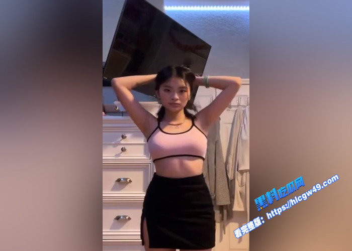 极品反差婊 在家自拍揉奶自慰视频 粉嫩骚穴被抚摸抽插 表情十分淫荡2 极品反差婊 在家自拍揉奶自慰视频 粉嫩骚穴被抚摸抽插 表情十分淫荡2