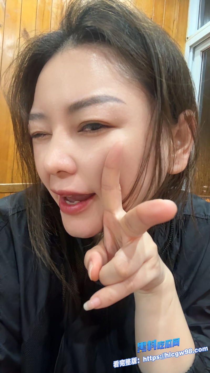 广州小骚货张思淼私密视频流出 1