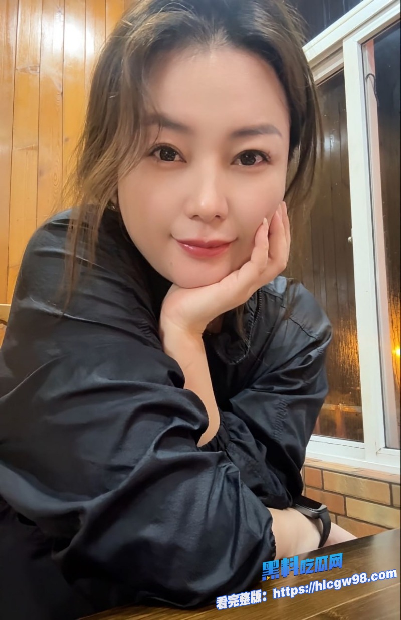 广州小骚货张思淼私密视频流出 3